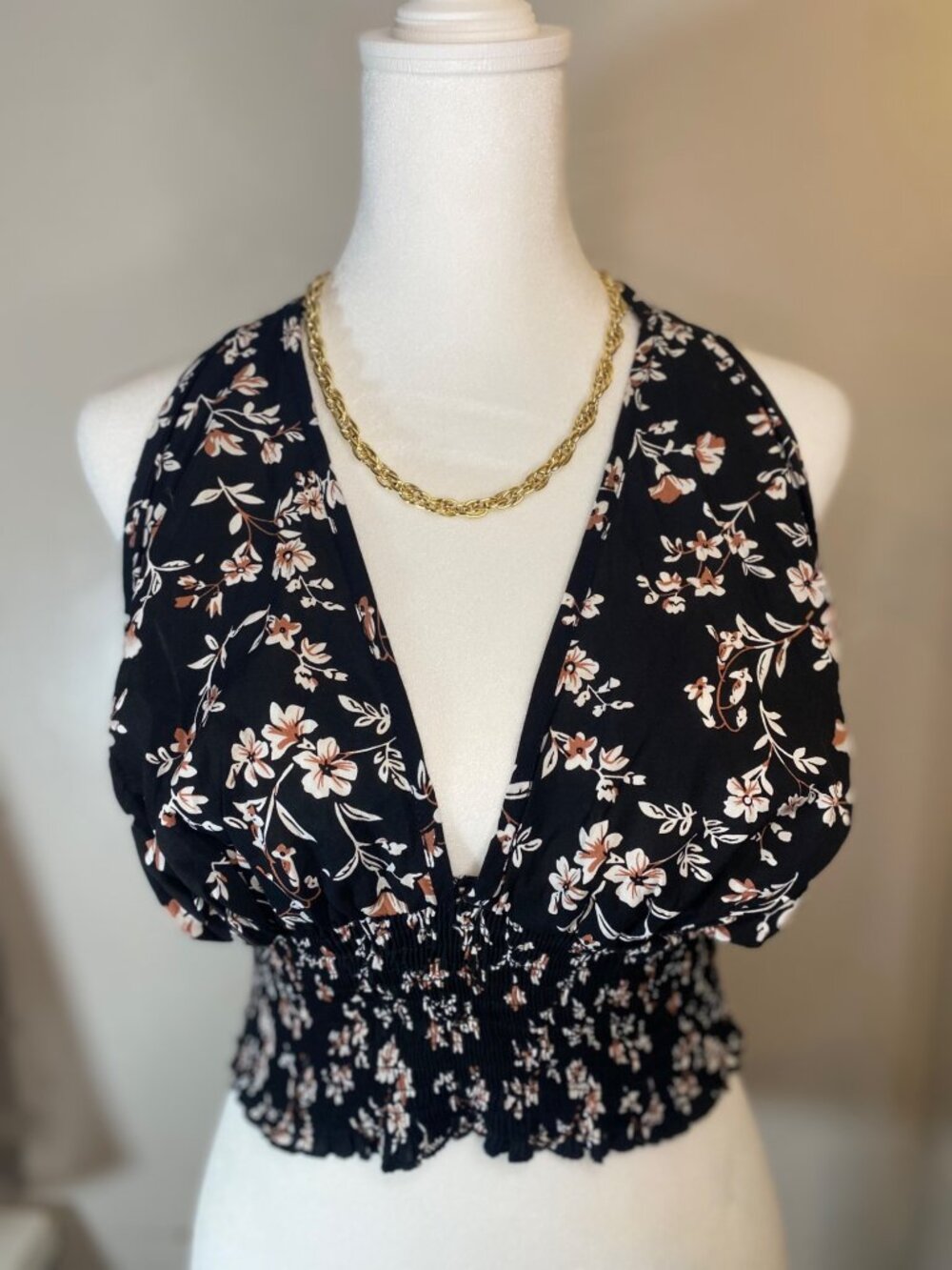 SHEIN Floral Halter Smocked Crop Top Black Pink Size L